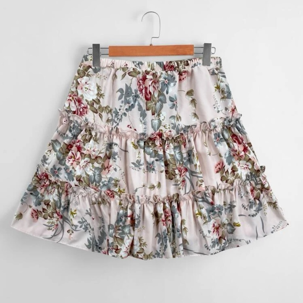 Floral layered skirt